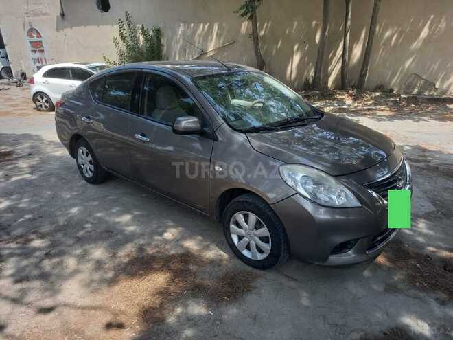 Nissan Sunny 2014, 240,000 km - 1.5 l - Bakı