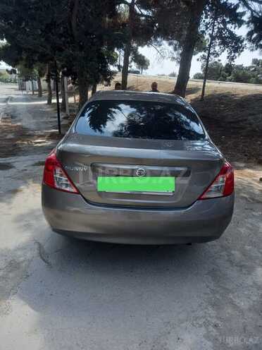 Nissan Sunny 2014, 240,000 km - 1.5 l - Bakı