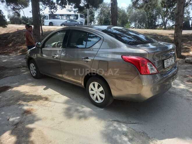 Nissan Sunny 2014, 240,000 km - 1.5 l - Bakı