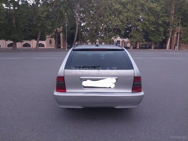 Mercedes C 200 2000, 242,342 km - 2.0 l - Mingəçevir
