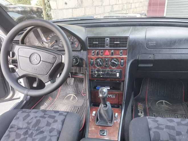 Mercedes C 200 2000, 242,342 km - 2.0 l - Mingəçevir