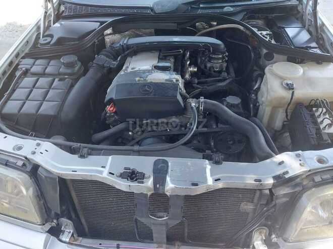 Mercedes C 200 2000, 242,342 km - 2.0 l - Mingəçevir