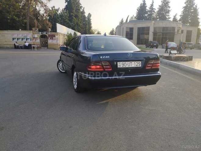 Mercedes E 240 2000, 271,000 km - 2.4 l - Bakı