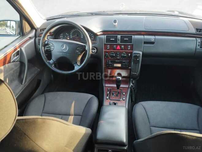Mercedes E 240 2000, 271,000 km - 2.4 l - Bakı