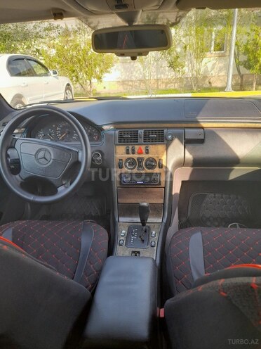Mercedes E 200 1997, 534,000 km - 2.0 л - Ağcabədi