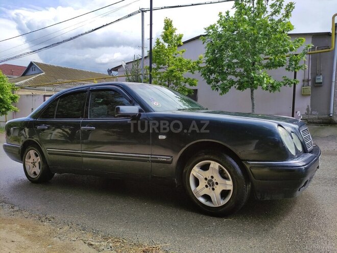 Mercedes E 200 1997, 40,000 km - 2.0 l - Bakı
