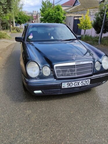 Mercedes E 200 1997, 40,000 km - 2.0 l - Bakı