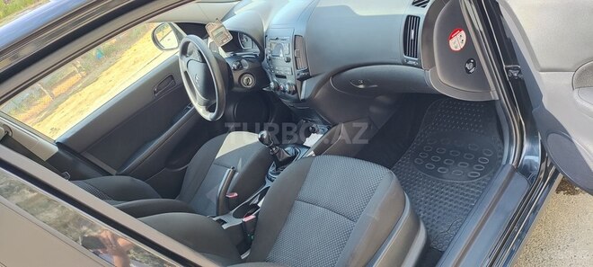 Hyundai i30 2009, 210,000 km - 1.4 l - Bakı