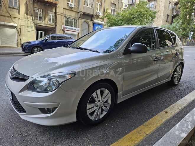 Hyundai i30 2010, 223,800 km - 1.4 l - Bakı