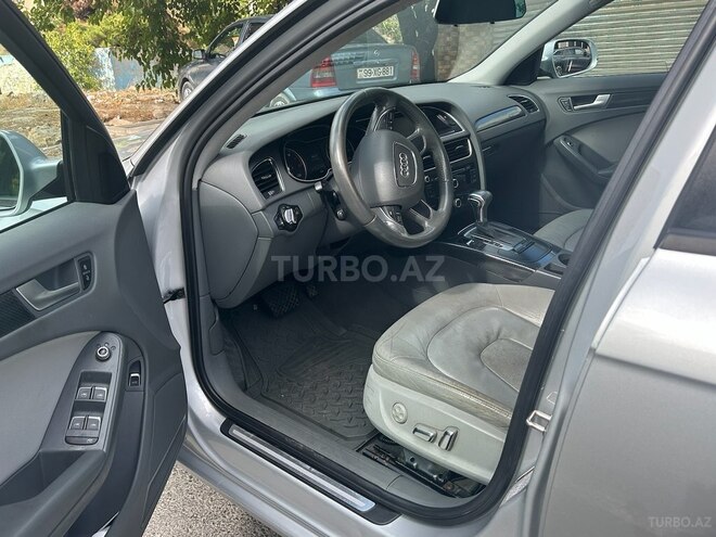 Audi A4 2012, 250,000 km - 2.0 l - Bakı