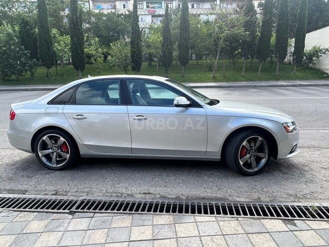Audi A4 2012, 250,000 km - 2.0 l - Bakı