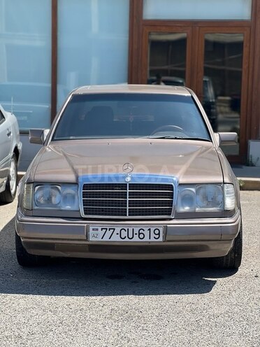 Mercedes E 200 1990, 333,000 km - 2.0 l - Bakı