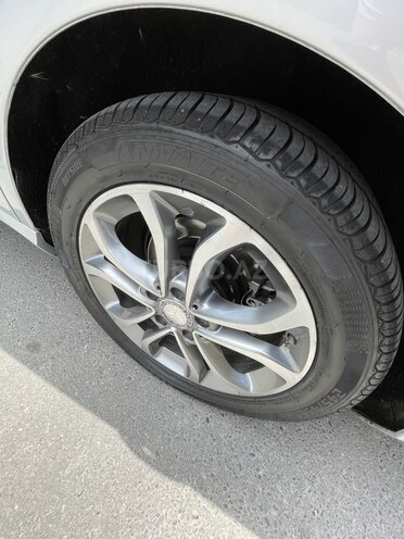 Mercedes E 220 2010, 234,573 km - 2.2 л - Bakı