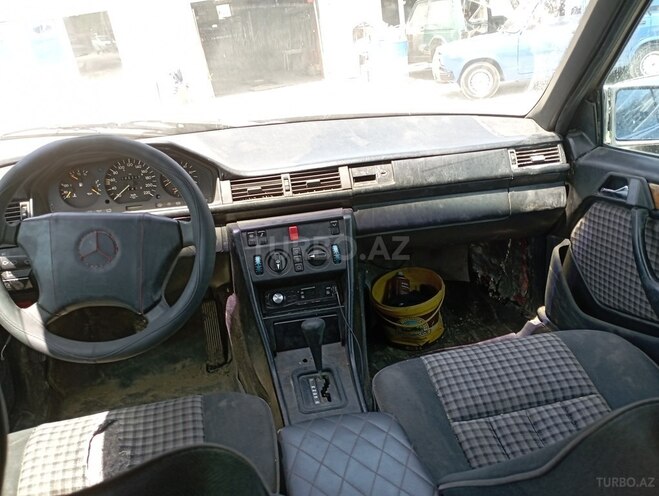 Mercedes E 250 1993, 500,000 km - 2.5 l - Bakı