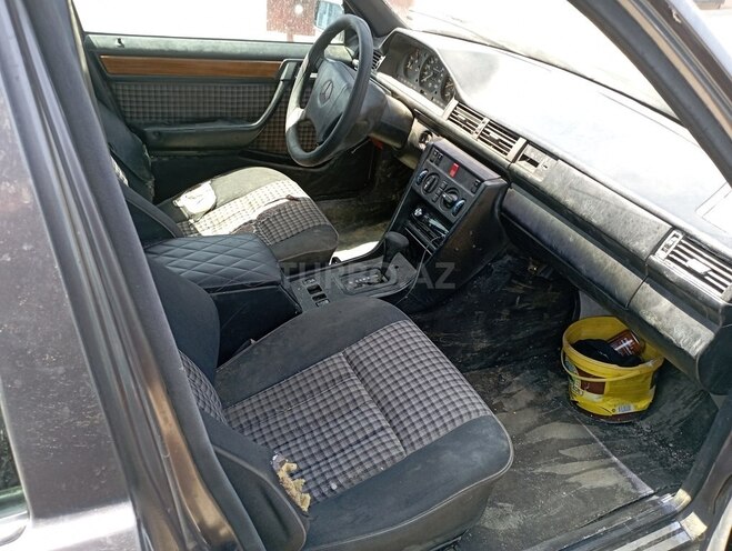 Mercedes E 250 1993, 500,000 km - 2.5 l - Bakı