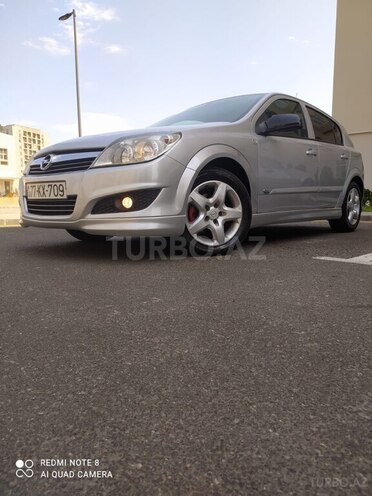 Opel Astra 2008, 260,000 km - 1.4 l - Bakı