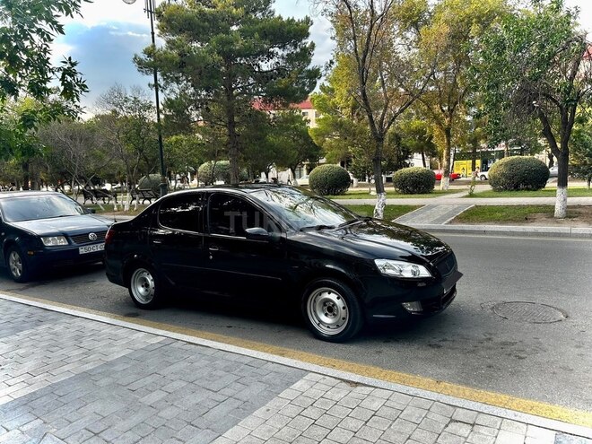 Iran Khodro Runna 2013, 100,000 km - 1.6 л - Sumqayıt
