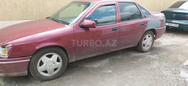 Opel Vectra 1995, 285,000 km - 1.8 l - Gəncə