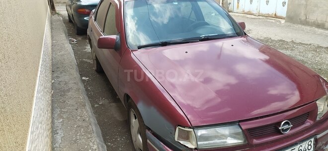 Opel Vectra 1995, 285,000 km - 1.8 l - Gəncə