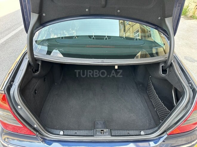 Mercedes E 220 2006, 301,000 km - 2.2 l - Bakı