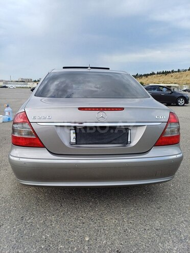 Mercedes E 220 2006, 221,000 km - 2.2 л - Bakı