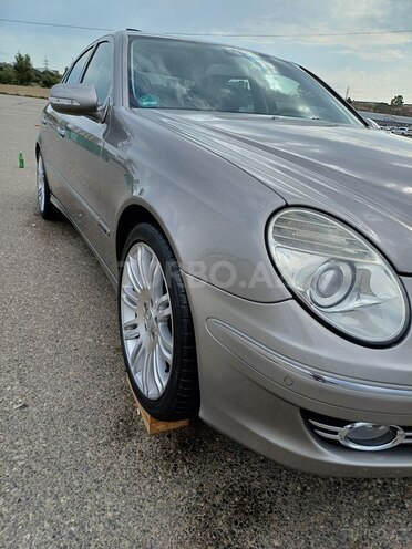 Mercedes E 220 2006, 221,000 km - 2.2 л - Bakı