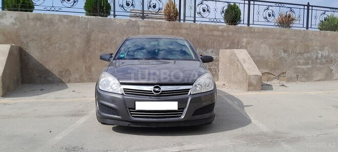 Opel Astra 2009, 238,000 km - 1.4 l - Bakı
