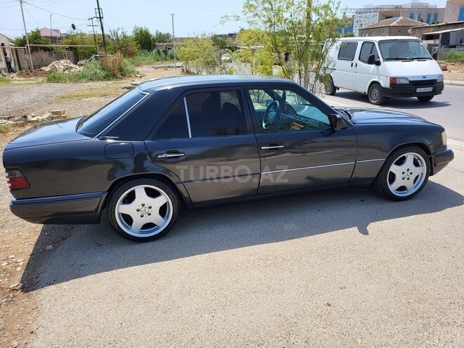 Mercedes E 220 1993, 400,000 km - 2.2 l - Bakı