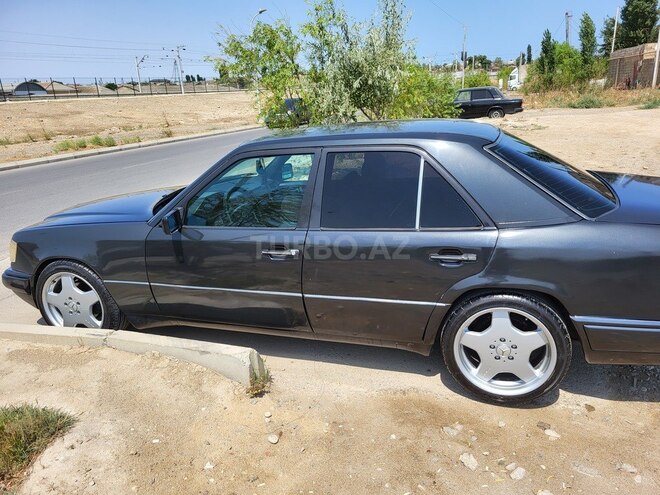 Mercedes E 220 1993, 400,000 km - 2.2 l - Bakı