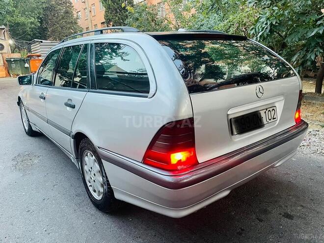 Mercedes C 220 1999, 223,000 km - 2.2 l - Bakı
