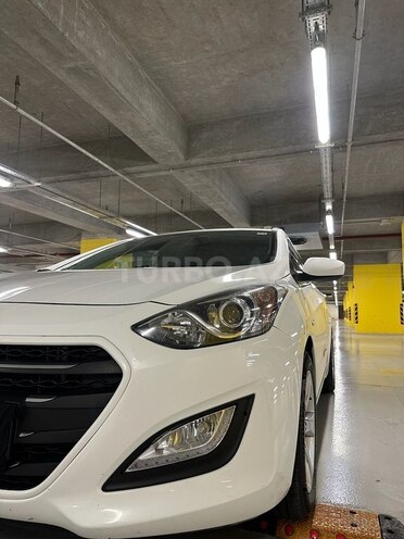 Hyundai i30 2016, 137,000 km - 1.6 l - Gəncə