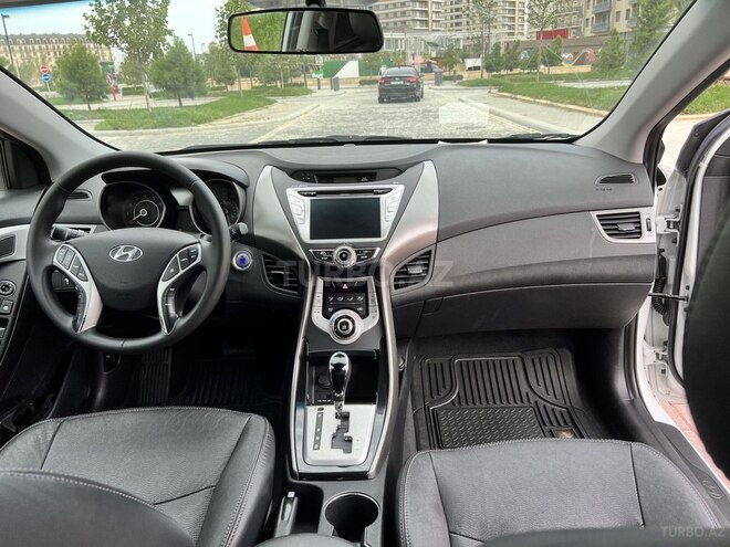 Hyundai Elantra 2011, 199,000 km - 1.8 l - Bakı