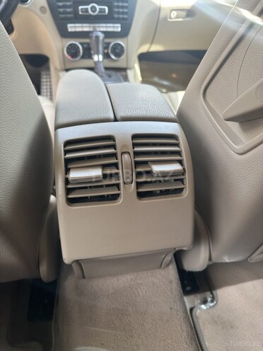Mercedes C 250 2013, 176,740 km - 1.8 l - Bakı