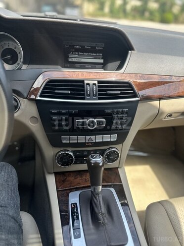 Mercedes C 250 2013, 176,740 km - 1.8 l - Bakı