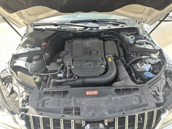 Mercedes C 250 2013, 176,740 km - 1.8 l - Bakı