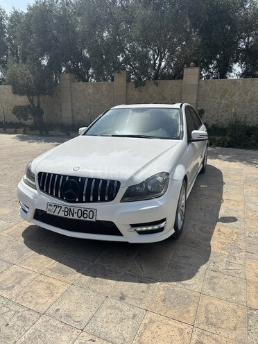 Mercedes C 250 2013, 176,740 km - 1.8 l - Bakı