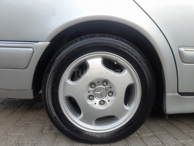 Mercedes E 230 1997, 469,000 km - 2.3 l - Bakı