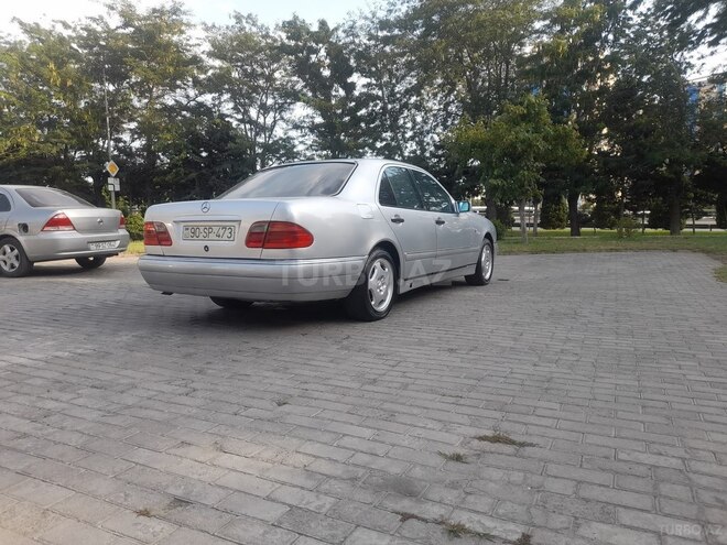 Mercedes E 230 1997, 469,000 km - 2.3 l - Bakı