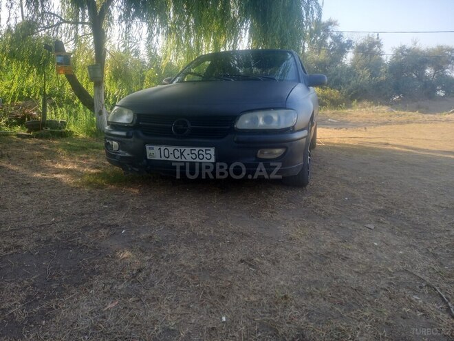 Opel Omega 1998, 333,659 km - 2.0 l - Xudat