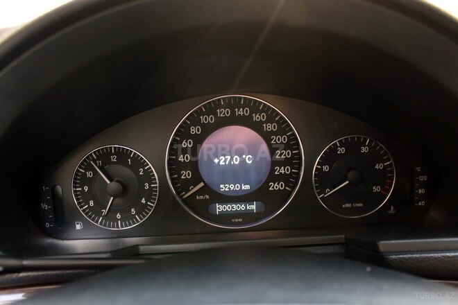 Mercedes E 220 2008, 300,306 km - 2.2 l - Bakı