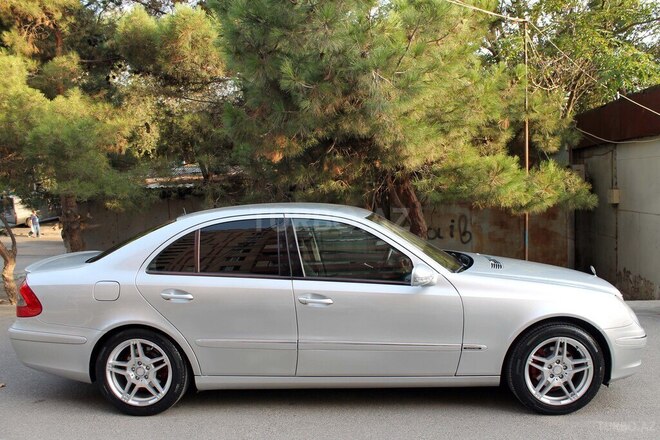 Mercedes E 220 2008, 300,306 km - 2.2 l - Bakı