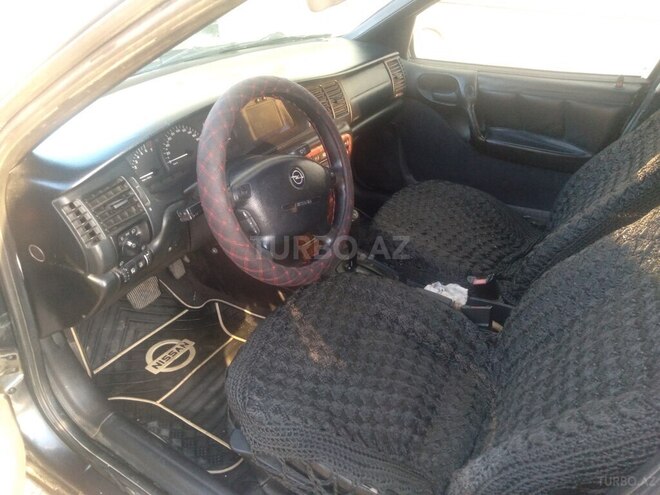 Opel Vectra 1996, 125,147 km - 2.0 l - Yevlax