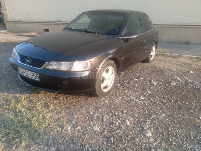 Opel Vectra 1996, 125,147 km - 2.0 l - Yevlax