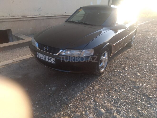 Opel Vectra 1996, 125,147 km - 2.0 l - Yevlax
