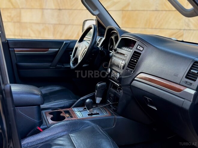 Mitsubishi Pajero 2007, 315,624 km - 3.0 л - Gəncə