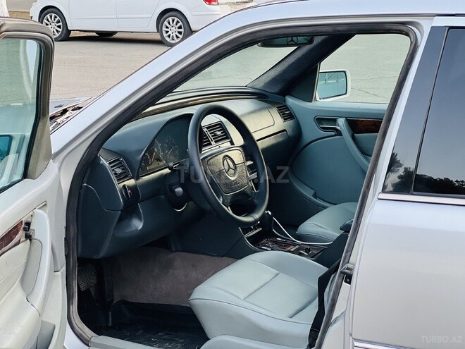 Mercedes C 230 1997, 300,000 km - 2.3 л - Bakı