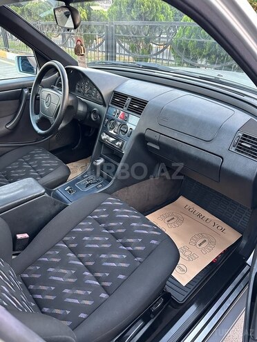 Mercedes C 200 1999, 173,000 km - 2.0 l - Bakı