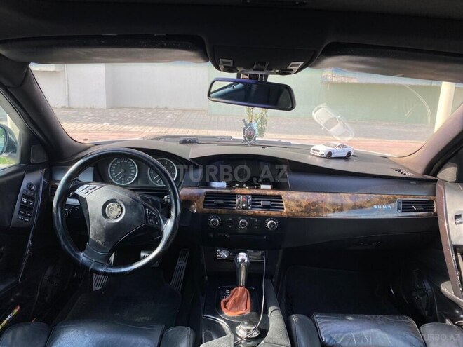 BMW 525 2004, 560,000 km - 2.5 л - Bakı