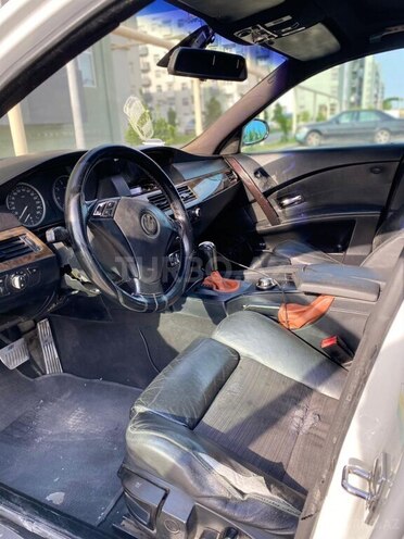 BMW 525 2004, 560,000 km - 2.5 л - Bakı