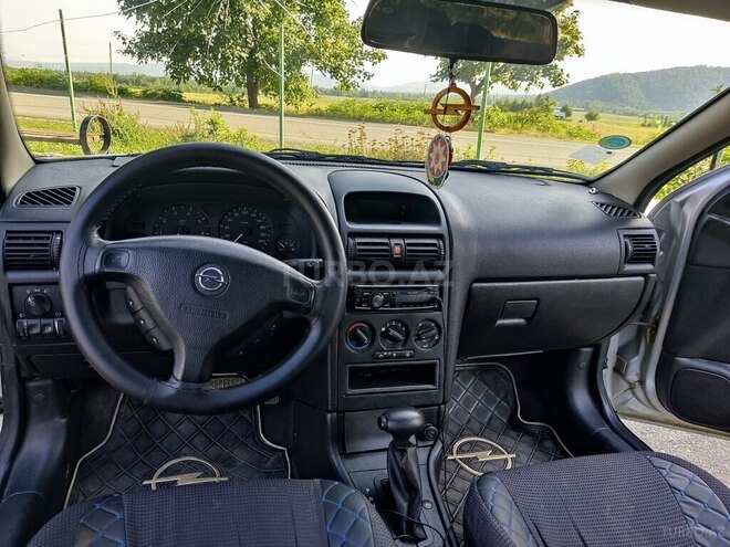 Opel Astra 2002, 136,000 km - 1.6 л - Qəbələ